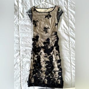 REISS NOLA Black Lace Floral Appliqué cocktail Dress, cap sleeve size 4